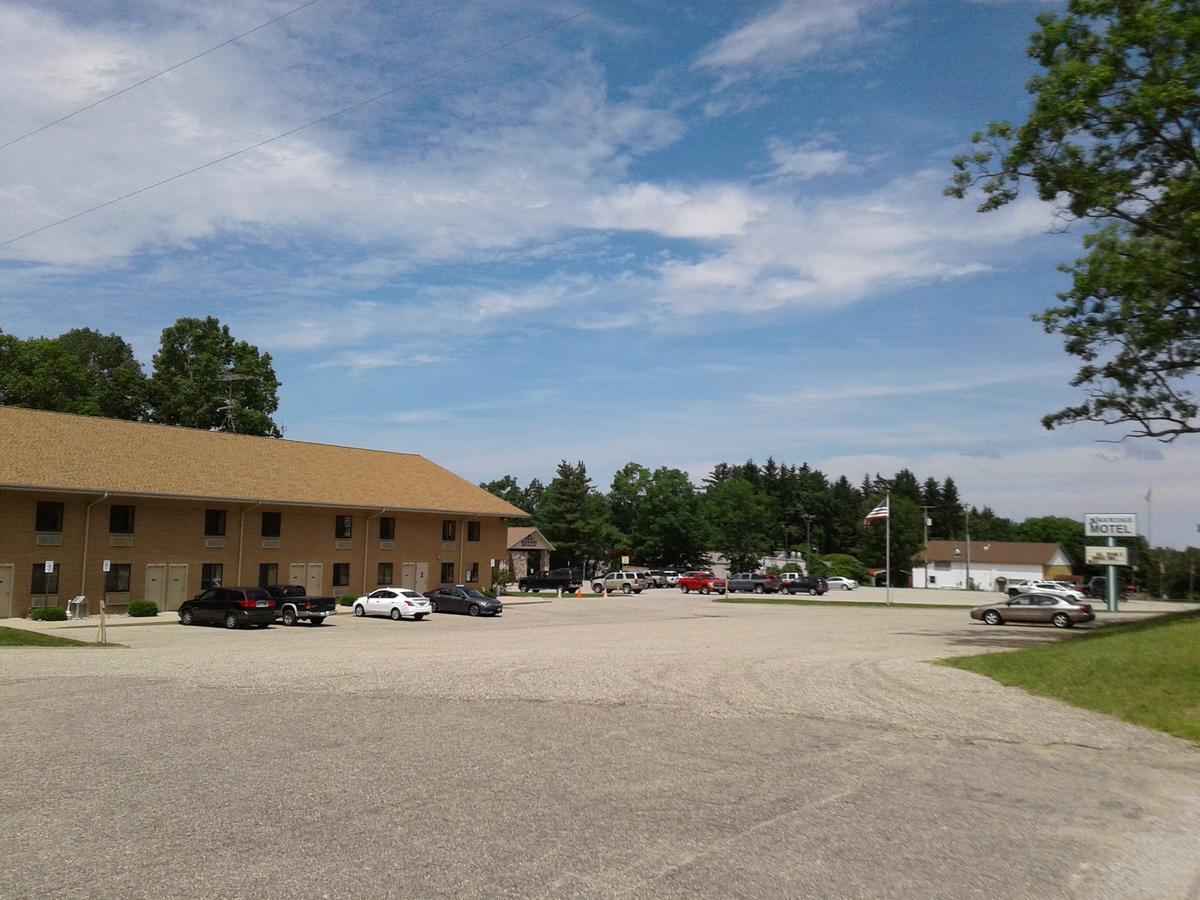 Oakridge Motel Newaygo Extérieur photo